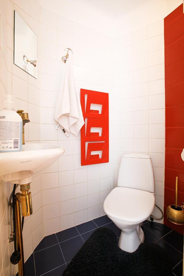 Apartment Peegel In City Center Free Parking Таллин Экстерьер фото